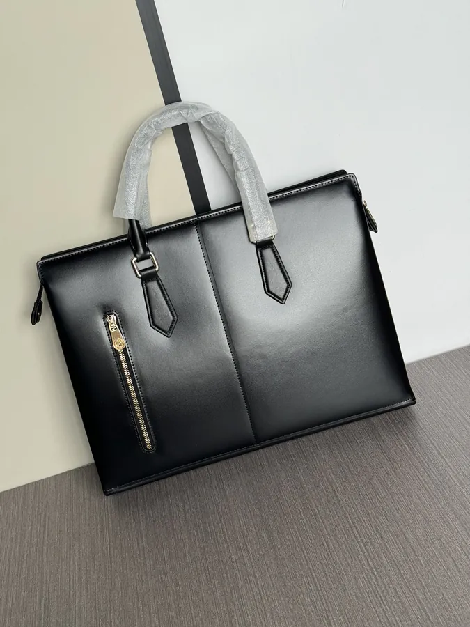Montblanc 2024 Premium Executive Briefcase with Classic Leather Texture