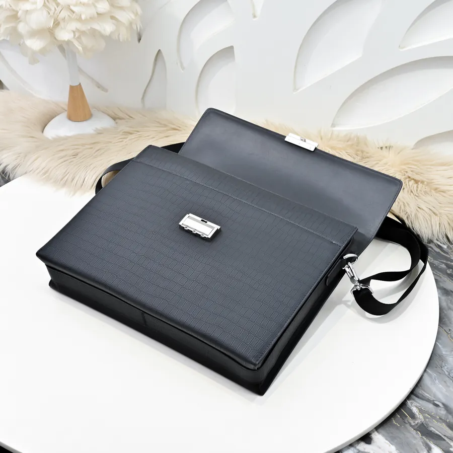Louis Vuitton Men's New Style Briefcase Tote
