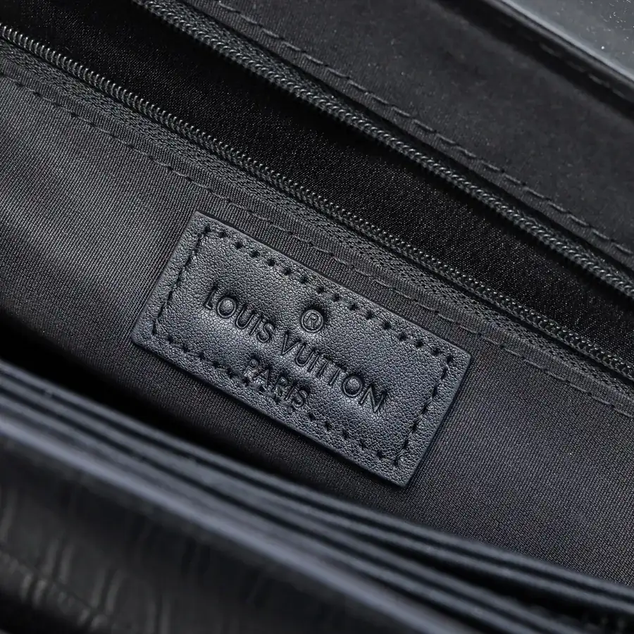 Louis Vuitton Men's New Style Briefcase Tote