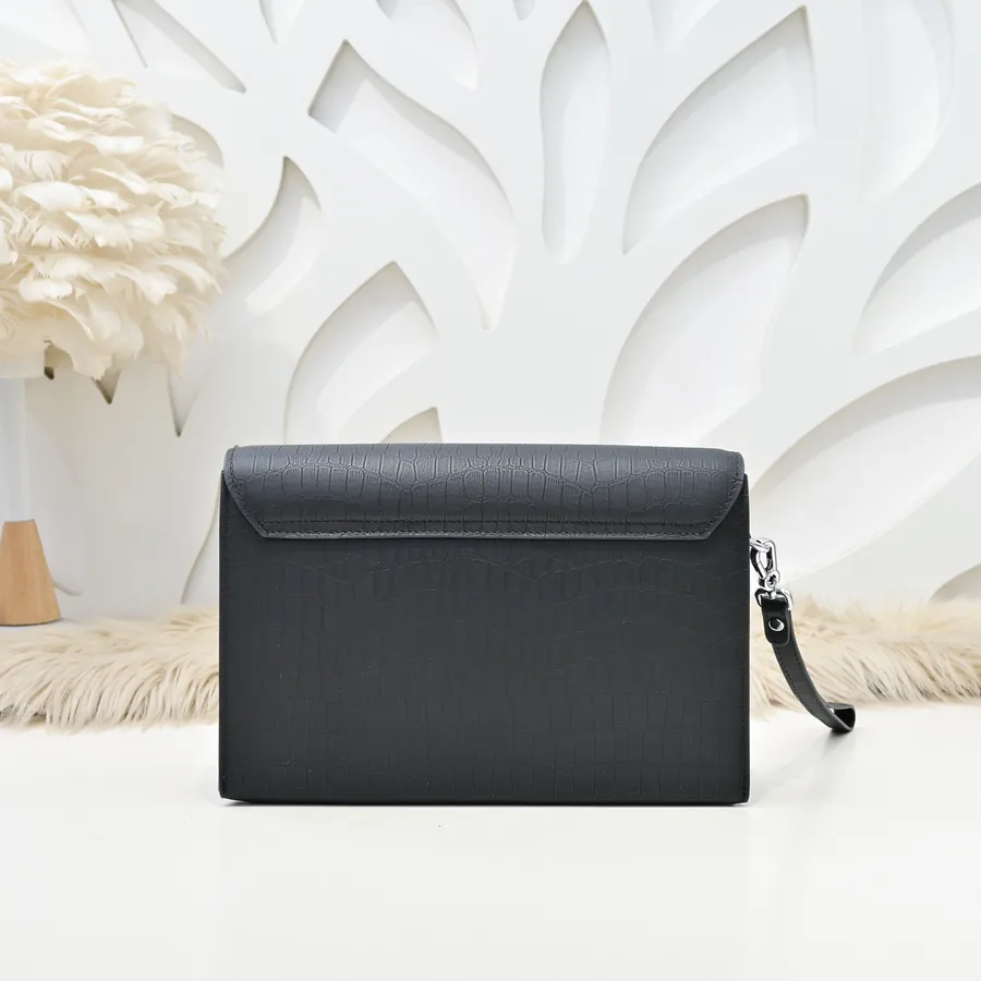Louis Vuitton Men's Latest Handbag