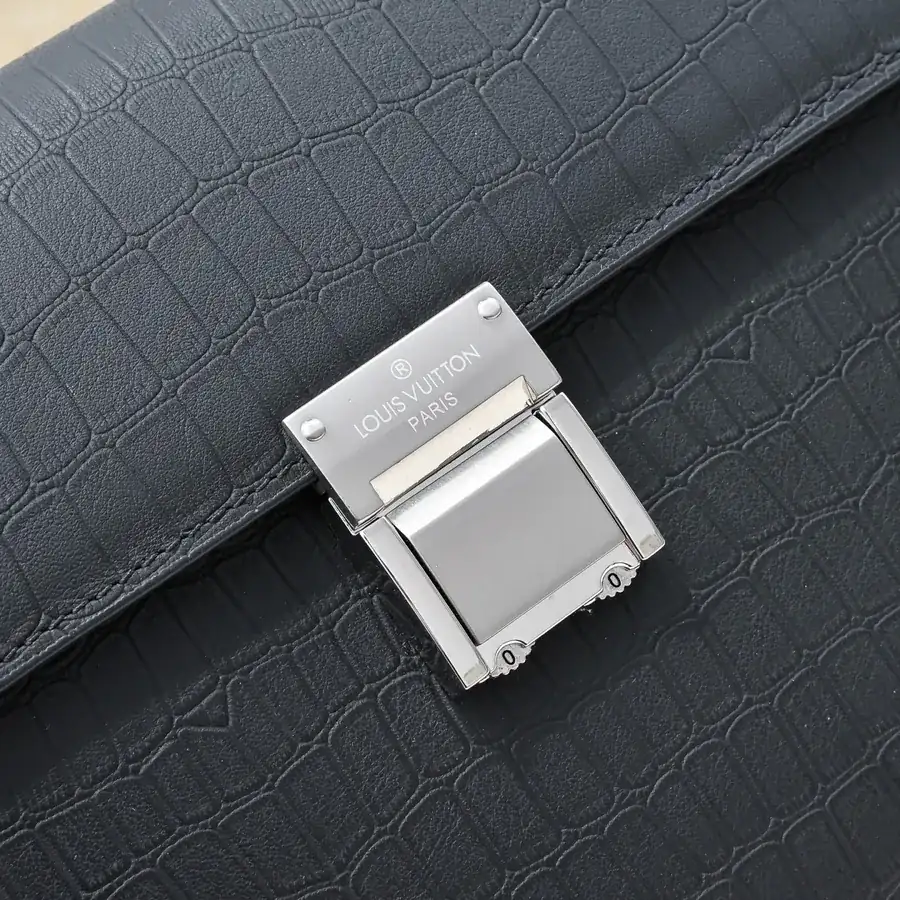 Louis Vuitton Men's Latest Handbag