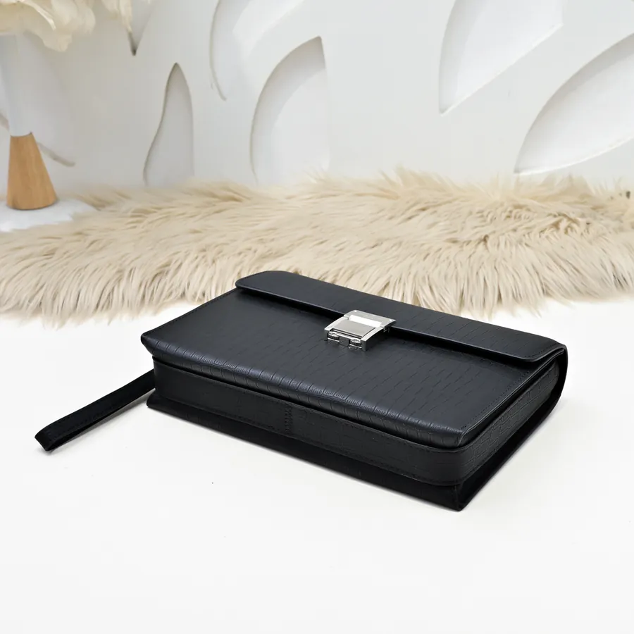 Louis Vuitton Men's Latest Handbag