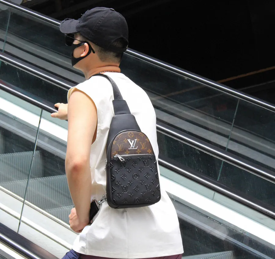 V Vintage Chest Bag with Grained Calfskin