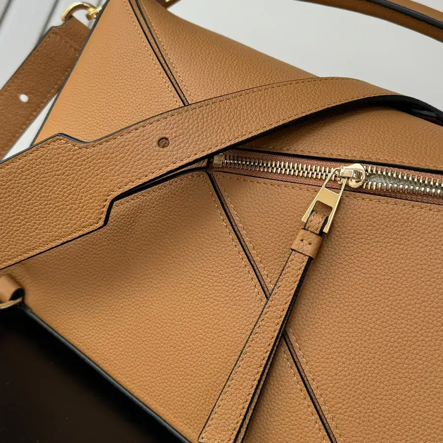 LOEWE Puzzle Medium Handbag