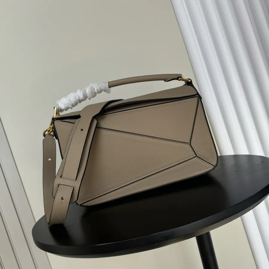 LOEWE Puzzle Handbag Grained Calfskin