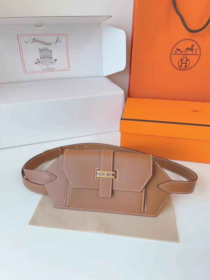 Elan Poet 24 Bucket Bag