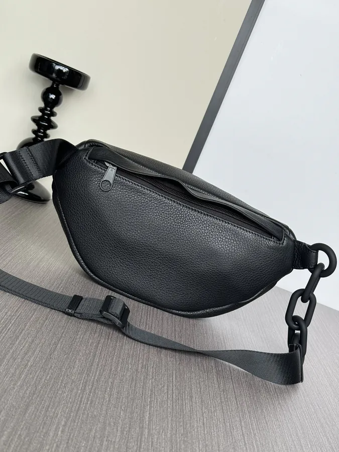 Alexander Wang Full Leather Chest Bag Unisex