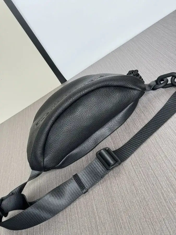Alexander Wang Full Leather Chest Bag Unisex