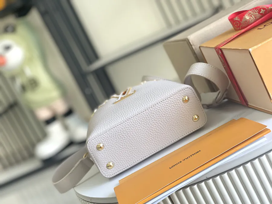 CapucinesBB Handbag Mini, Grained Calfskin, Gold Clasp