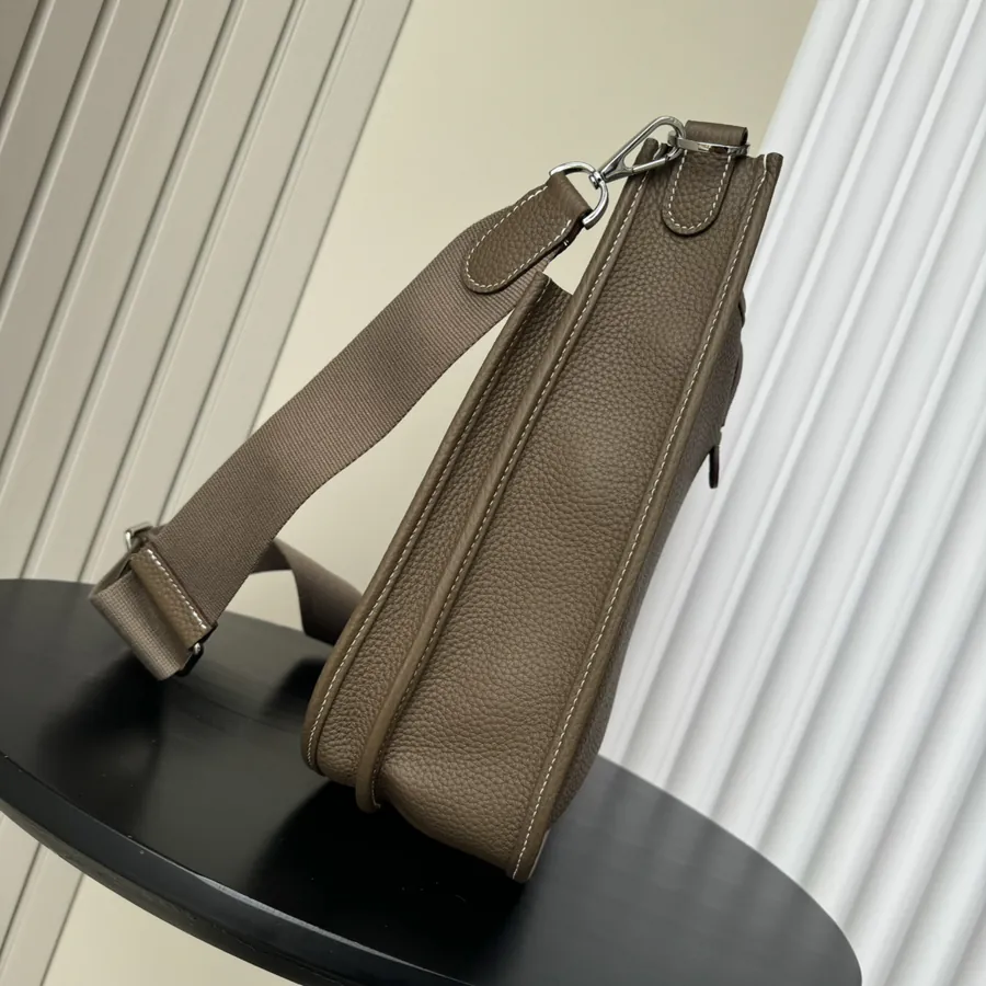 Hermès 2024 Premium Tote Bag Italian Calfskin with Grained Texture