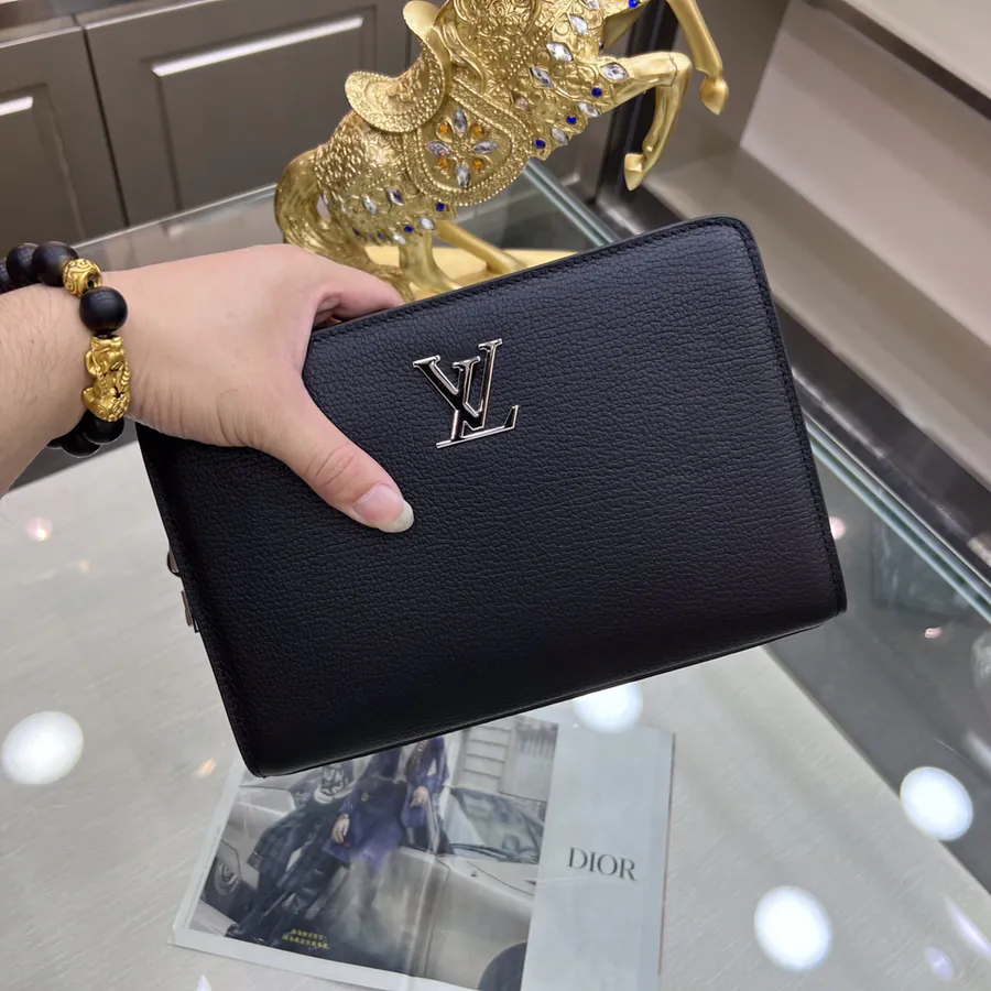 LOUIS VUITTON New Handbag Elegant Design and Premium Quality