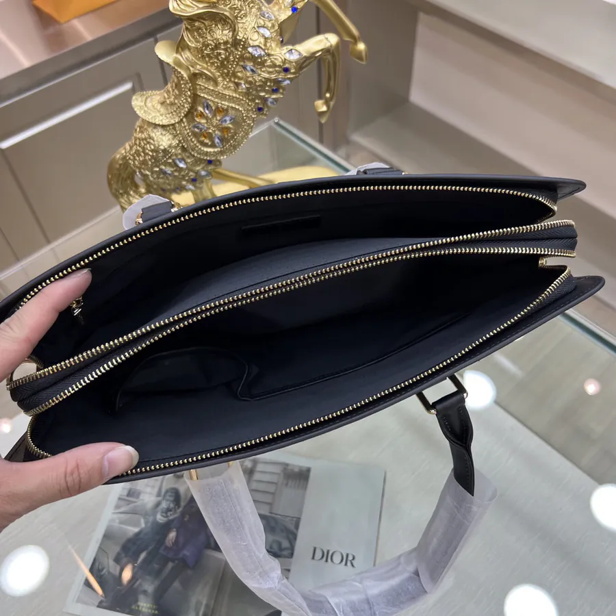 LOUIS VUITTON New Briefcase Elegant Design and Premium Quality