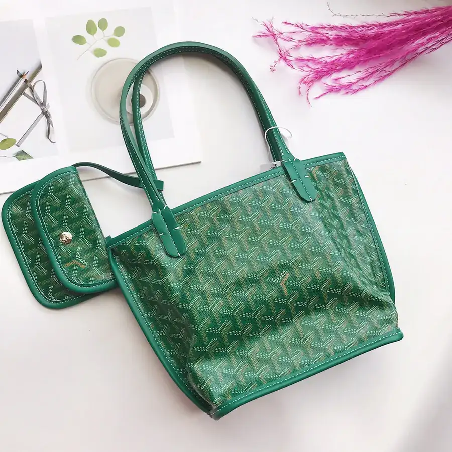 Goyar Mini Shopping Bag Bucket Bag, Trendy & Stylish