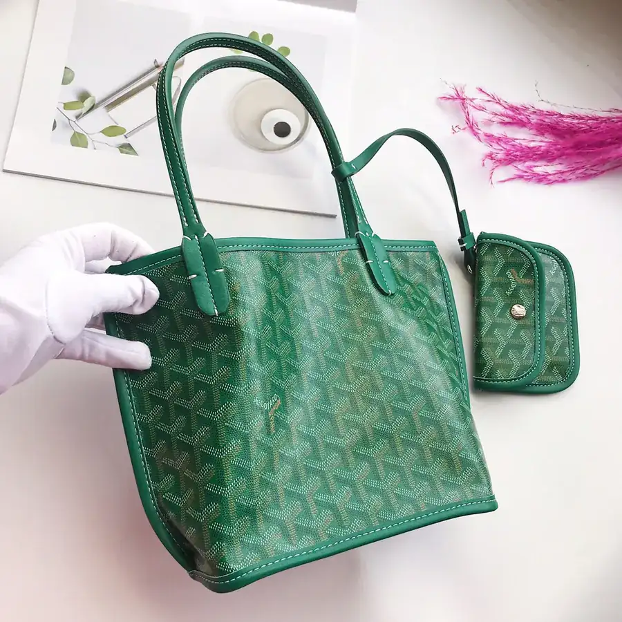 Goyar Mini Shopping Bag Bucket Bag, Trendy & Stylish