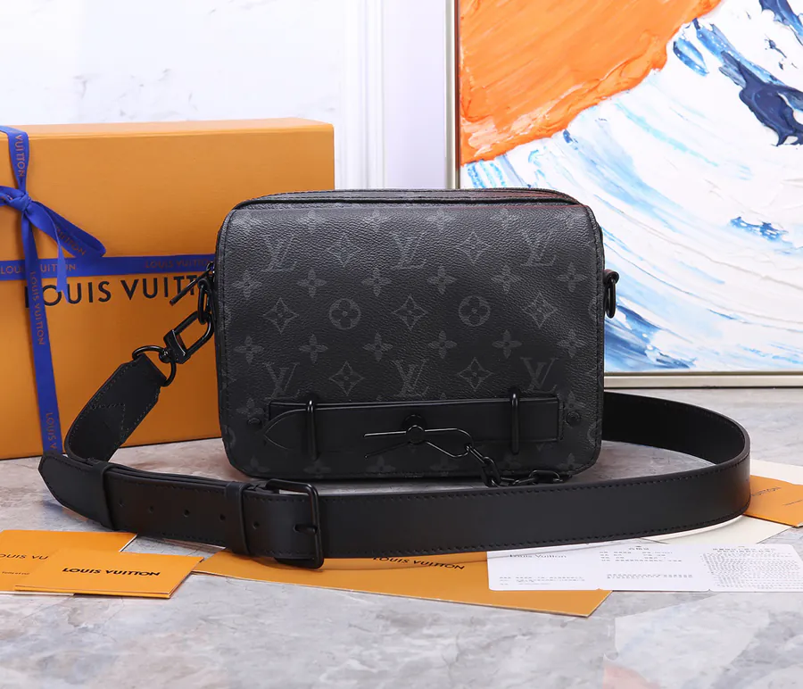 Steamer Messenger Bag Monogram Eclipse