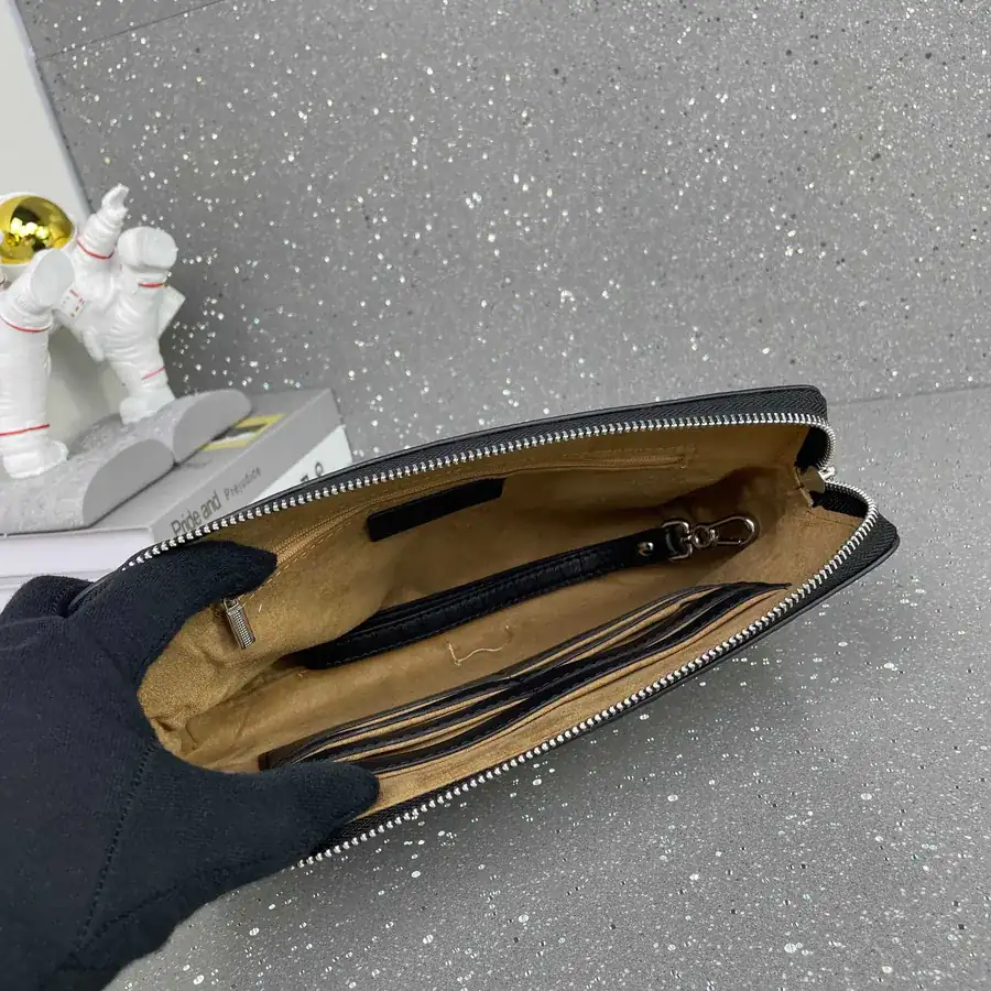 Stephen's Premium Men's Handbag Elegant and Refined