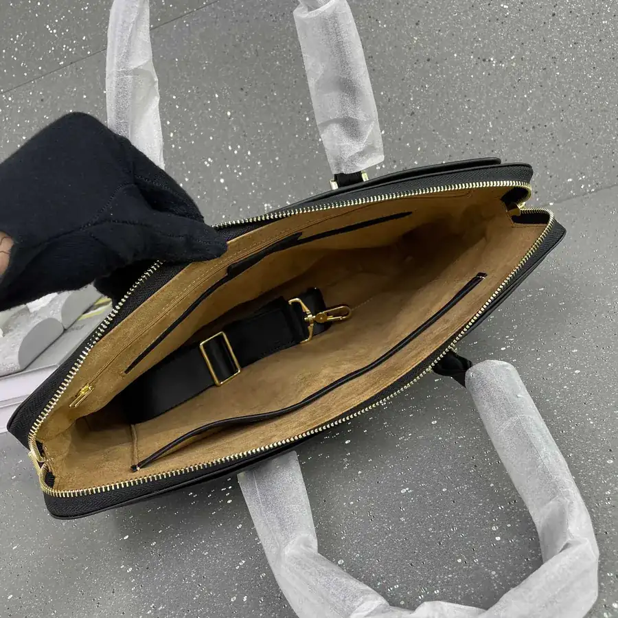 Stephen's Premium Men's Briefcase Elegant and Refined Design