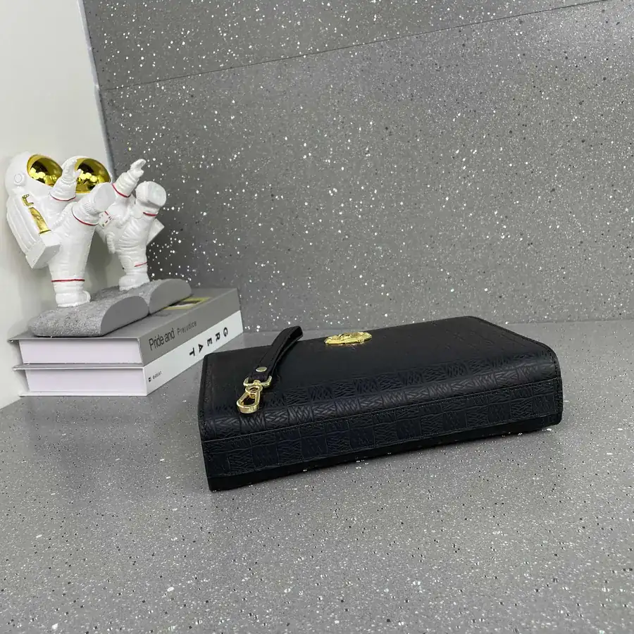 Stephen's Premium Men's Handbag Elegant and Refined