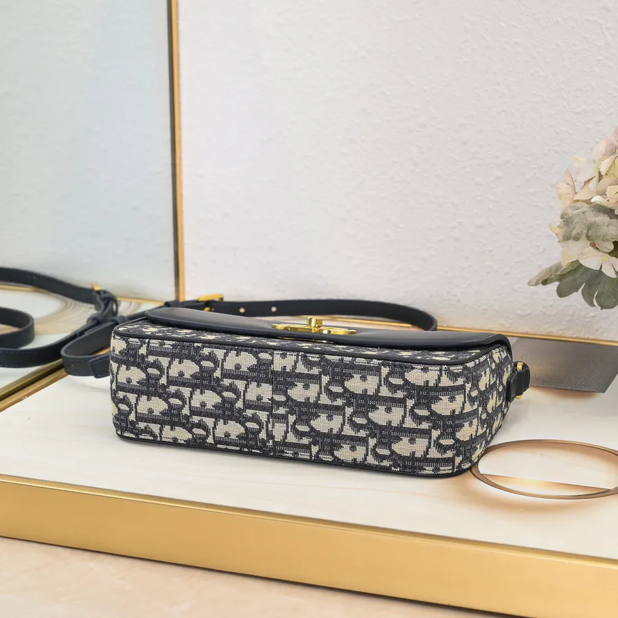 2014 30 Montaigne Avenue East West Mini Crossbody Bag
