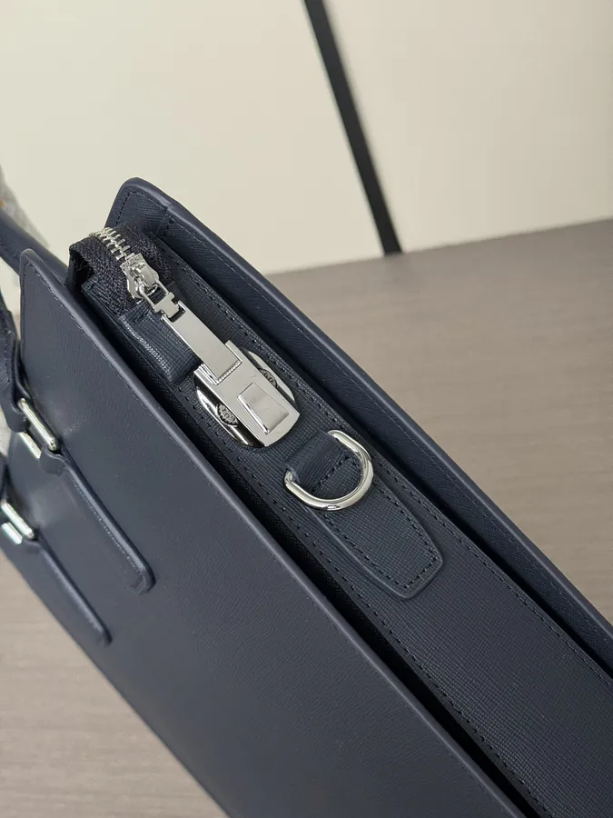 LV Bucket Bag Premium Grained Calfskin with Classic Design