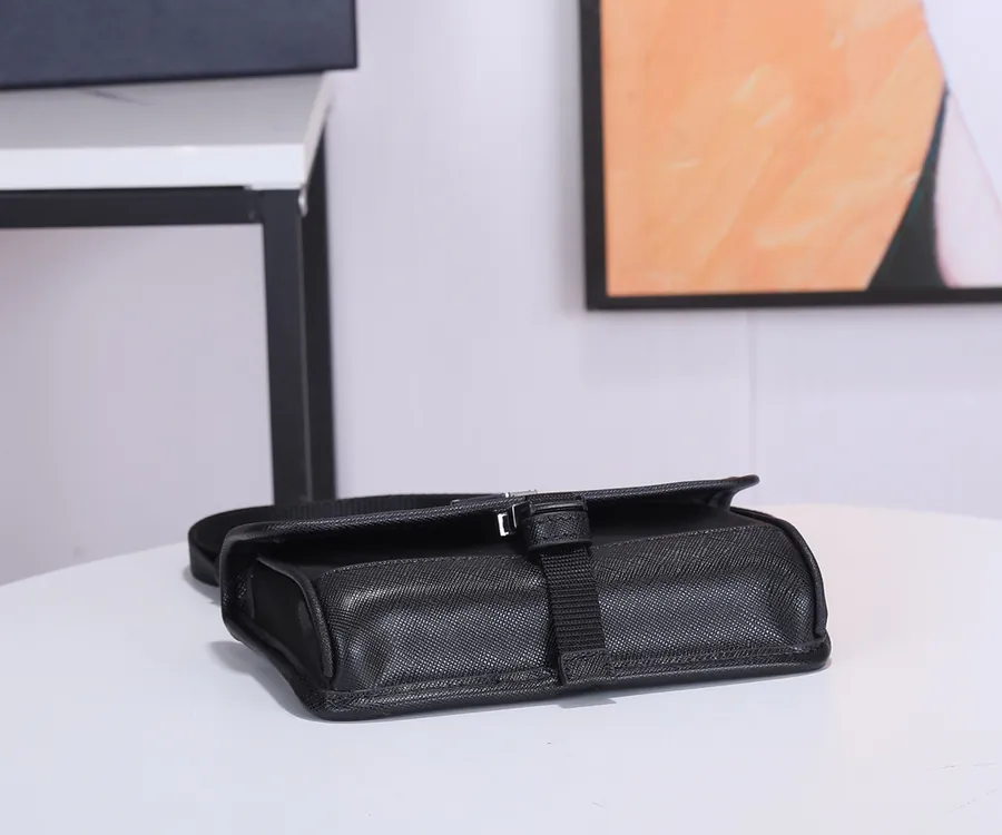 Mini Mail Bag in Grained Calfskin