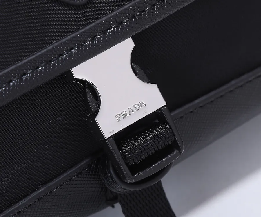 Mini Mail Bag in Grained Calfskin