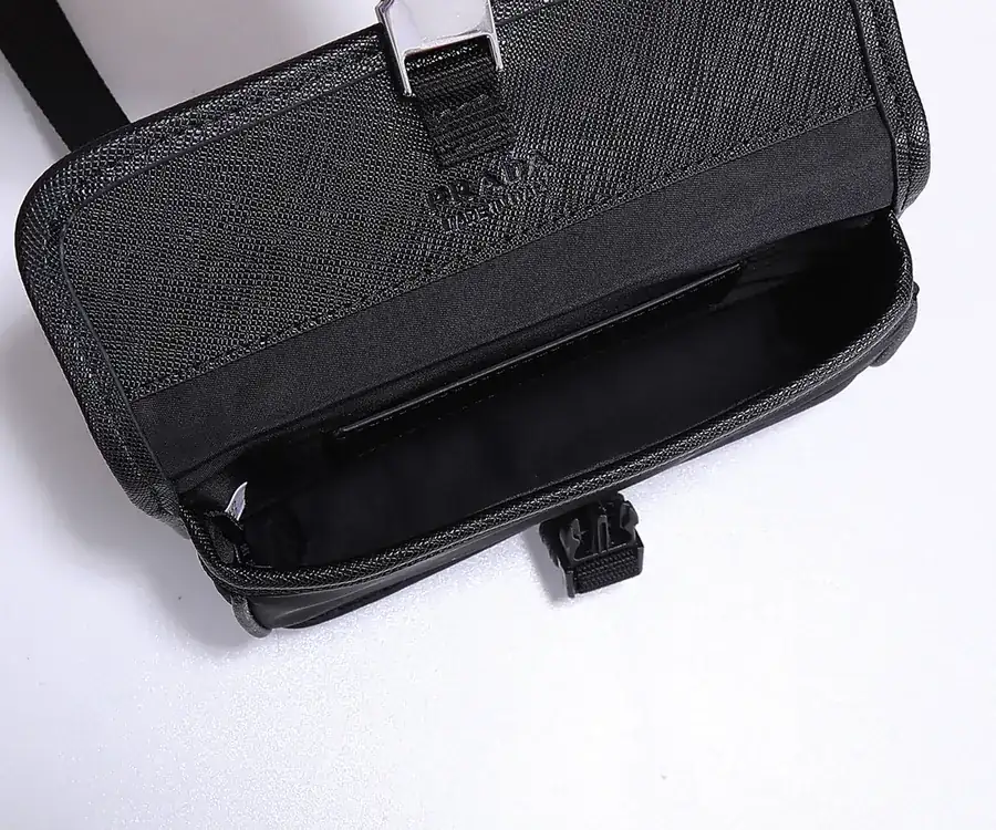 Mini Mail Bag in Grained Calfskin