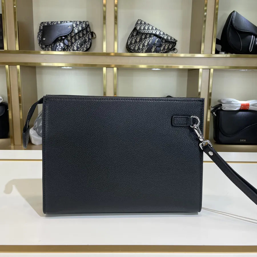 Stephen's Premium Men's Bucket Bag Elegant and Refined Design