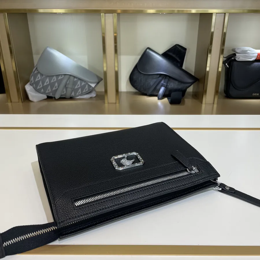 Stephen's Premium Men's Bucket Bag Elegant and Refined Design