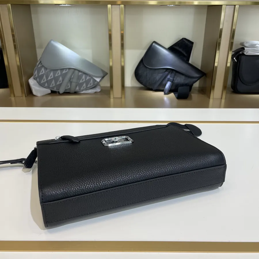 Stephen's Premium Men's Bucket Bag Elegant and Refined Design