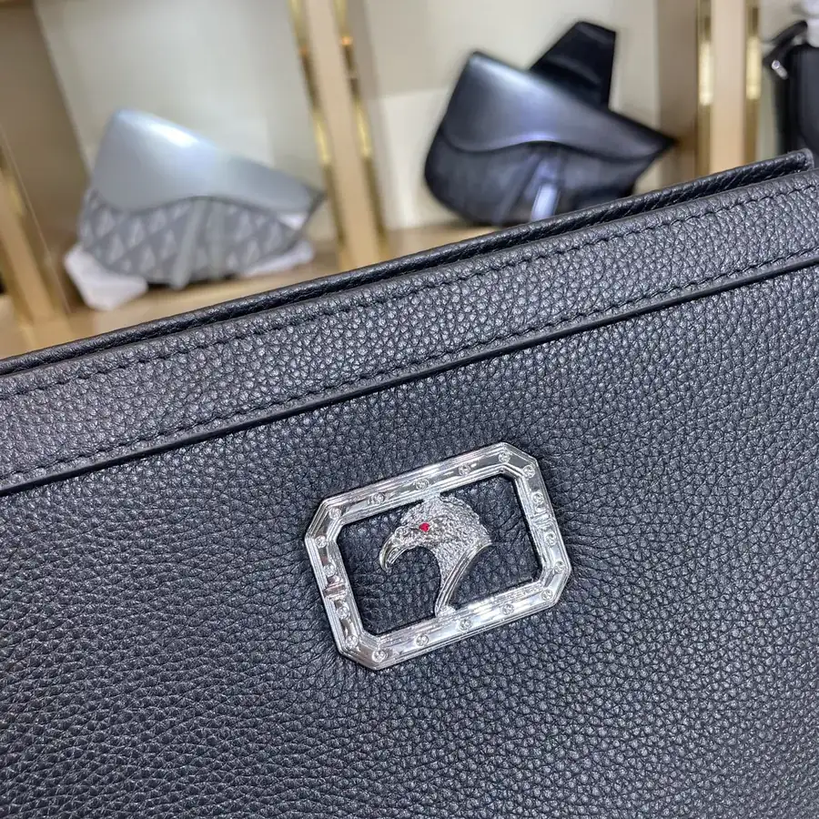 Stephen's Premium Men's Bucket Bag Elegant and Refined