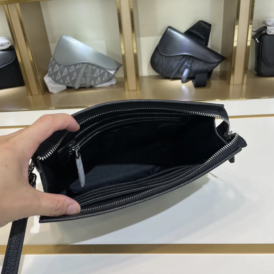Stephen's Premium Men's Bucket Bag Elegant and Refined
