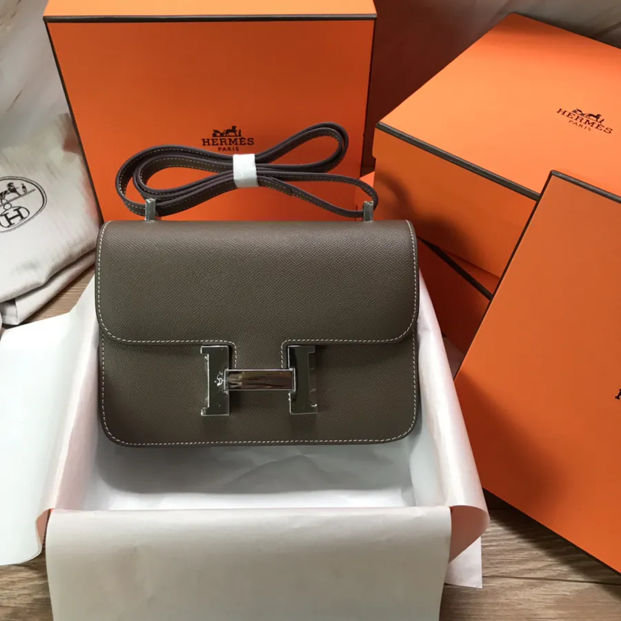 Constance 『康康』 23cm Bucket Bag with Gold and Silver Buckles