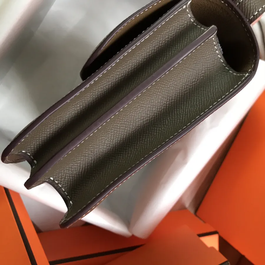 Constance 『康康』 23cm Bucket Bag with Gold and Silver Buckles
