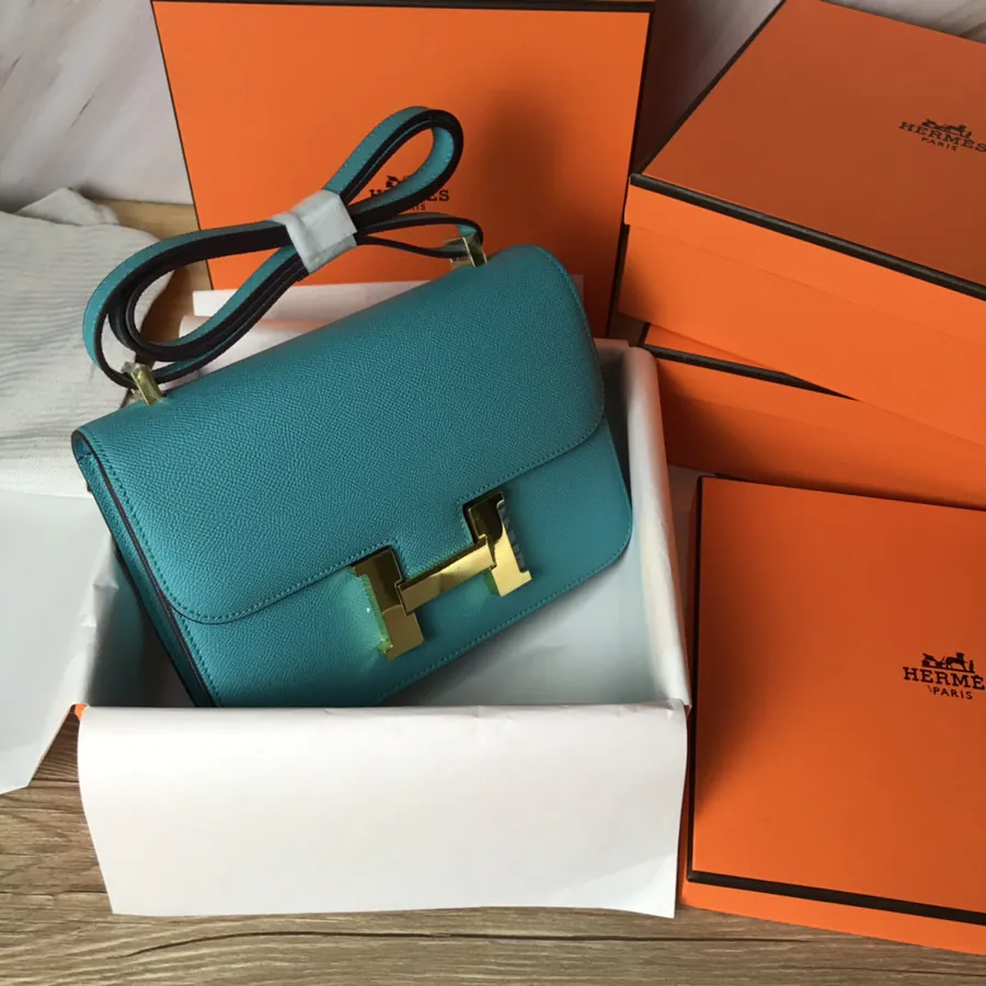 Constance Bucket Bag 23cm