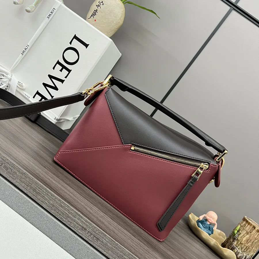 New Puzzle Shoulder Bag in Classic Leather