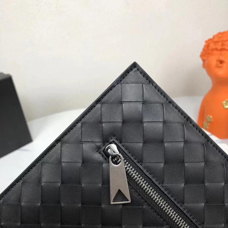 P360 New Woven Handbag with Box Classic Woven Mesh, Premium Leather, Practical Design