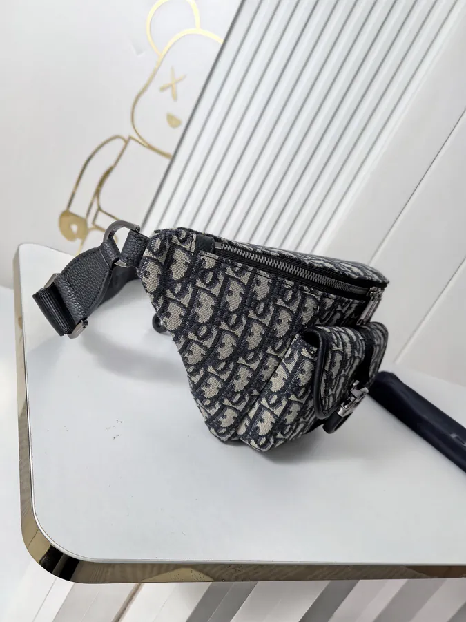 8 Spring 2025 Collection Tote Bag
