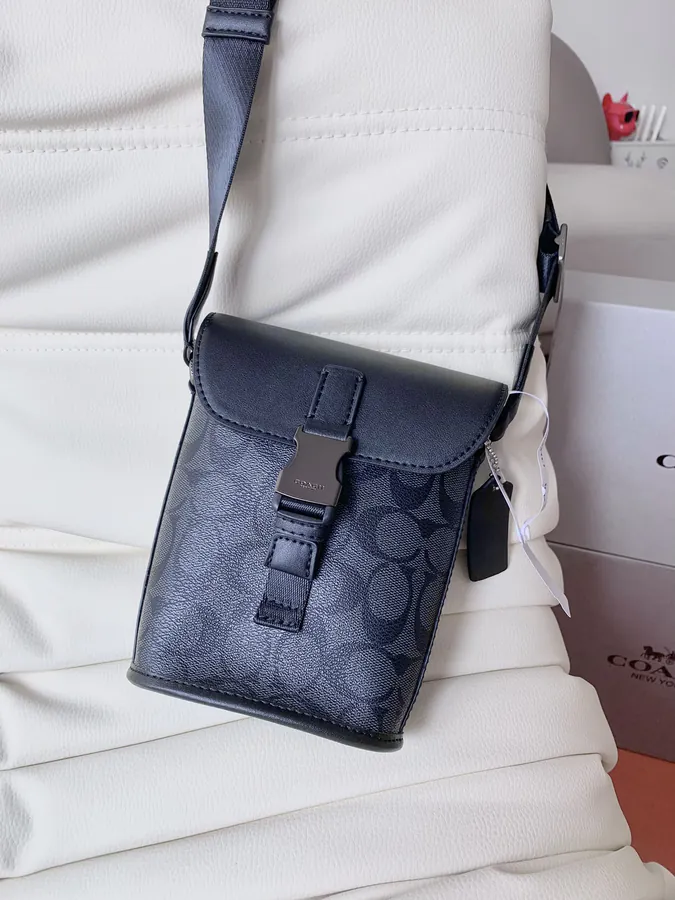 Tra Classic Logo Mini Men's Wallet Bag
