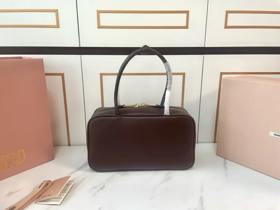 P780 M Family Bucket Bag