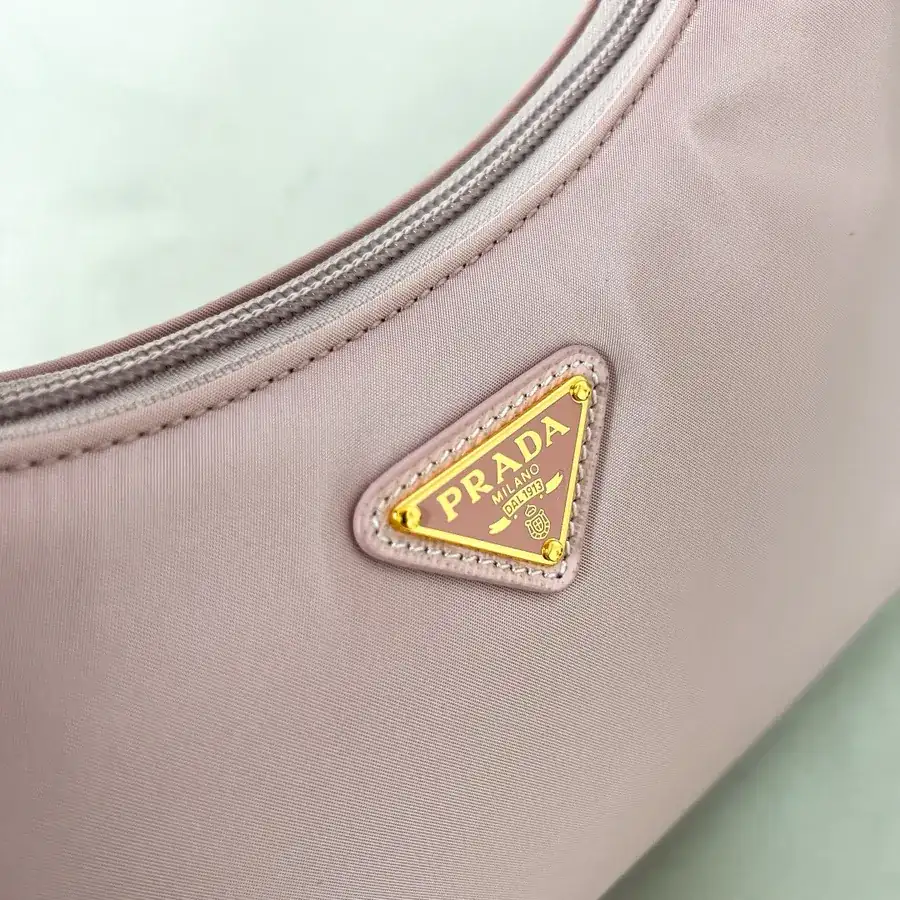 1NE515 Re edition 2000 Hobo Crossbody Bag