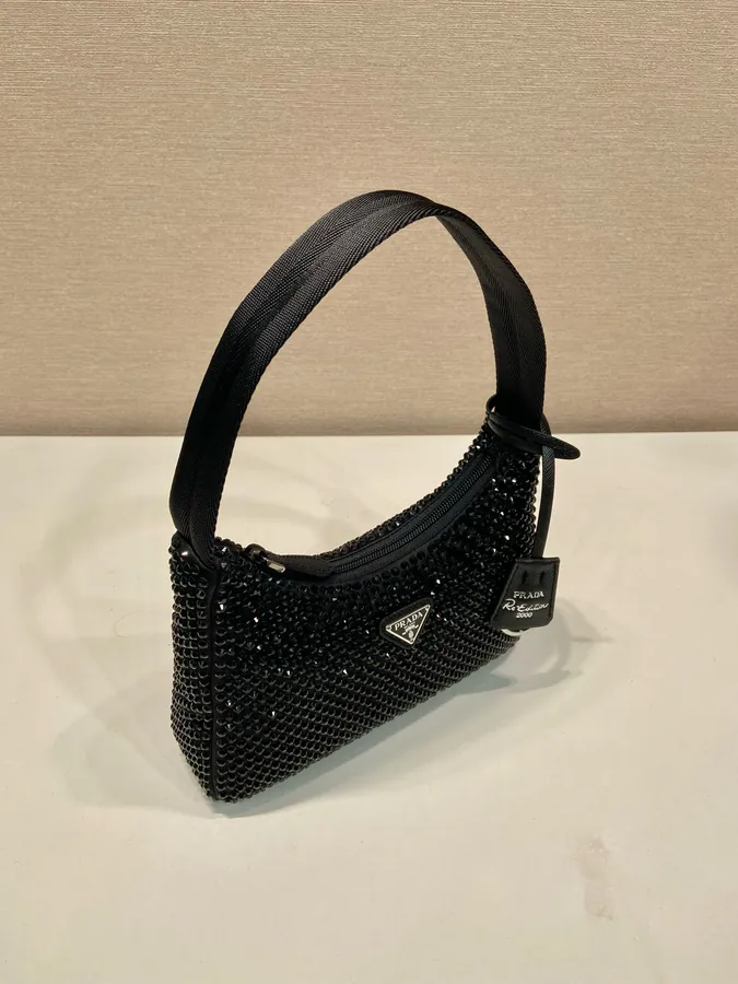 2023 1ne515 Sparkle Hobo