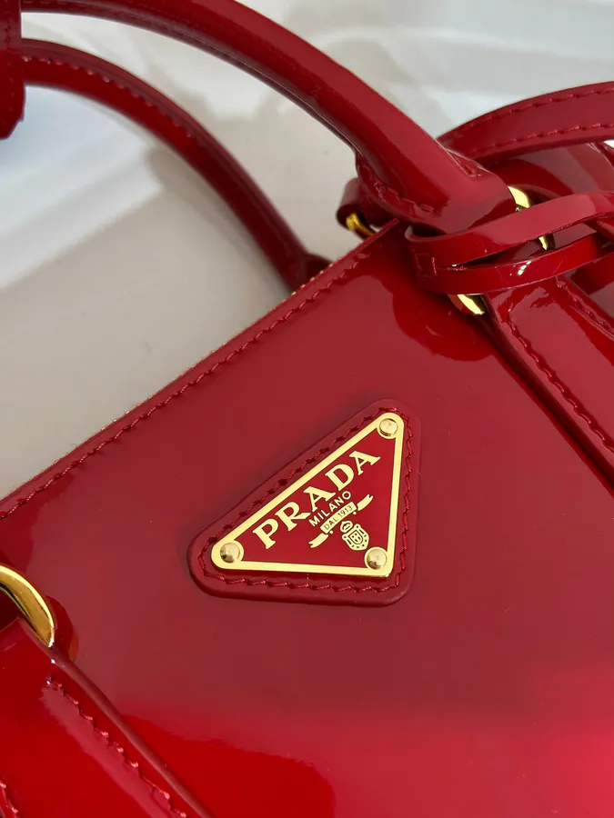 Galleria Mini Handbag with Detachable Strap
