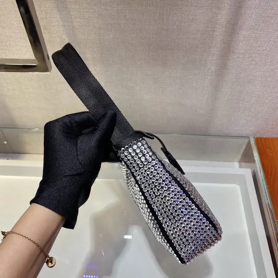 1ne515 Sparkle Hobo