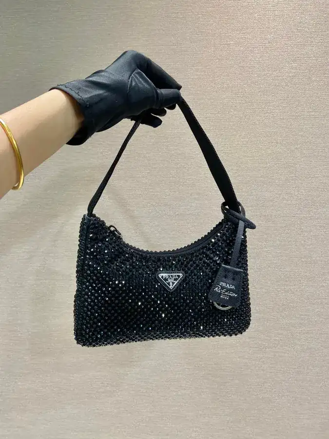 2023 1ne515 Sparkle Hobo