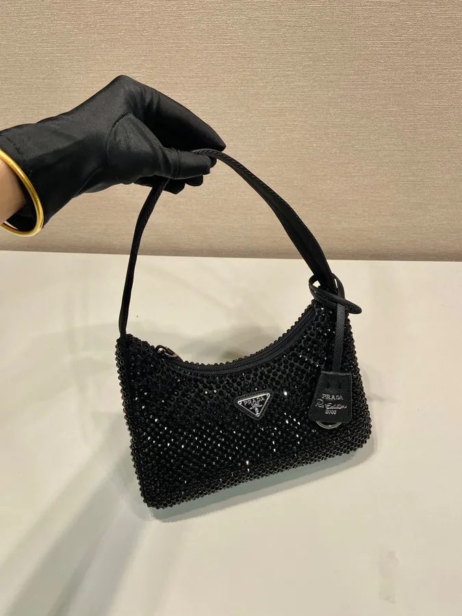 2023 1ne515 Sparkle Hobo