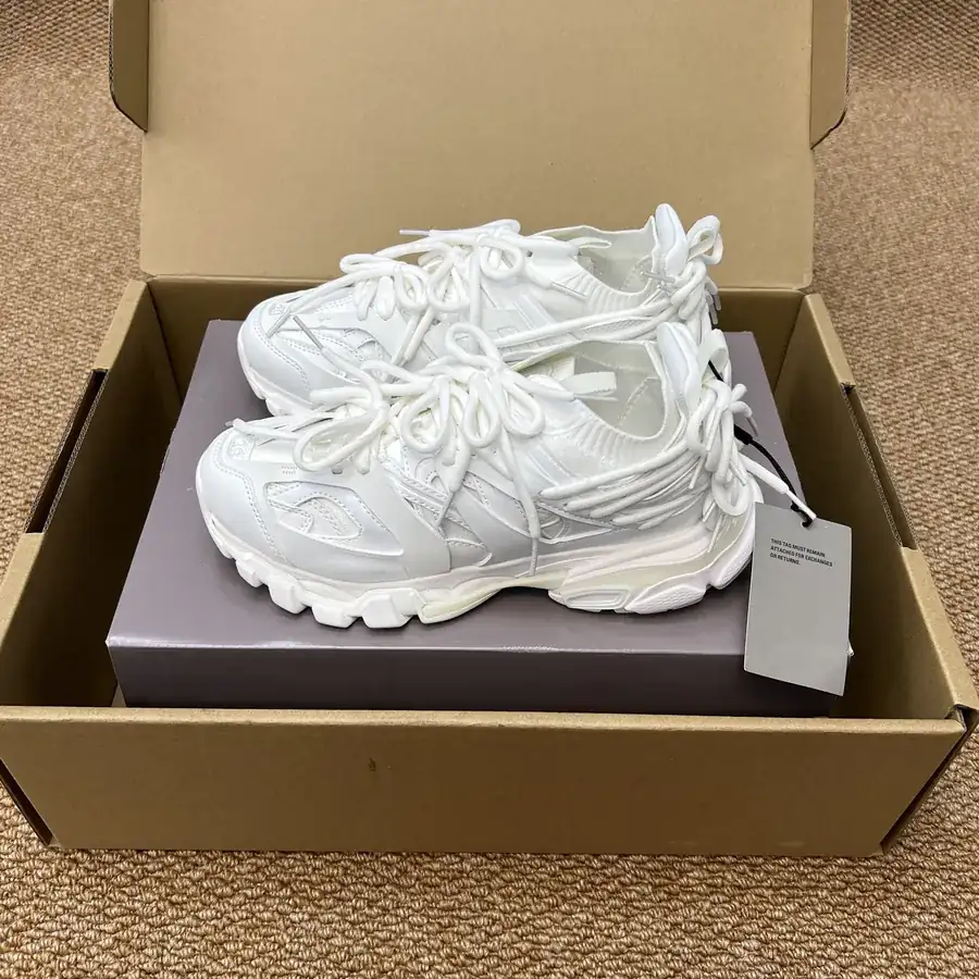 Tra三代 Butterfly Knot Low Top Dad Shoes for Men and Women