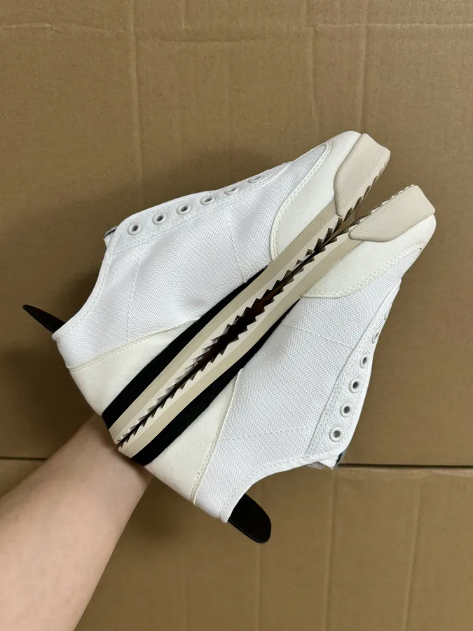 Con Retro Slip On Casual Shoes for Men