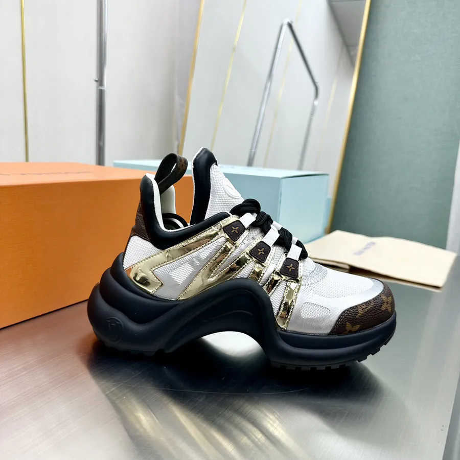 Arch Bridge Premium Version P430 Louboutin Casual Athletic Dad Shoes