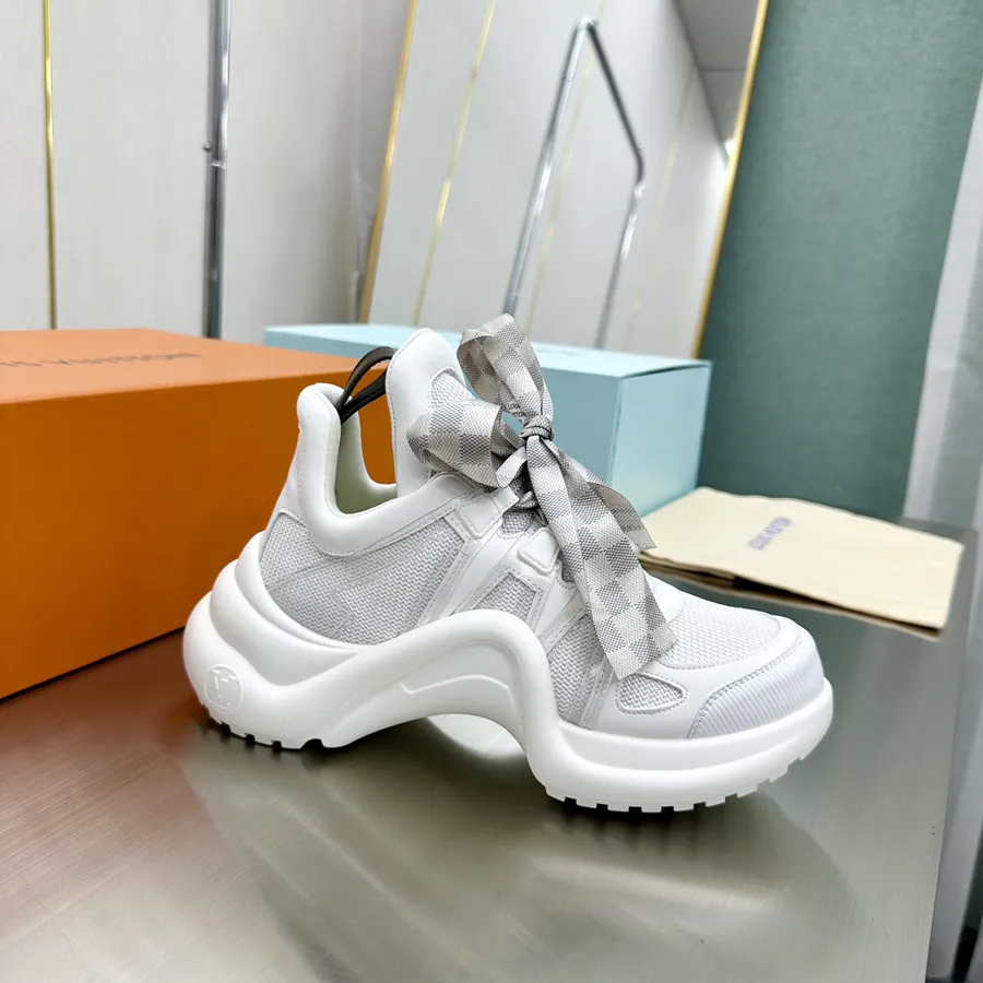 Arch Bridge Premium P430 Louboutin Casual Sneaker